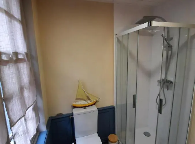 Maison Centre Ville: Historic Retreat With Private & Prime Location