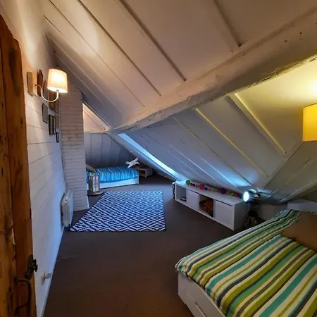 Maison Centre Historique - Bain à Remous, Sauna, Cour Extérieure Privative - Peut Se Faire à Pied à 3min Du Vieux Port, 10min De La Plage, 3min D'un Parking Gratuit, Restaurants, Boutiques, Musés, Etc * Honfleur