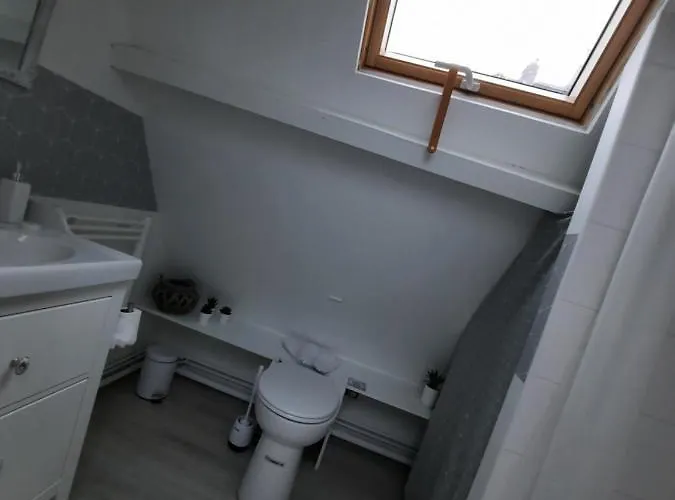 Maison Centre Historique - Bain A Remous, Sauna, Cour Exterieure Privative - Peut Se Faire A Pied A 3min Du Vieux Port, 10min De La Plage, 3min D'un Parking Gratuit, Restaurants, Boutiques, Muses, Etc بيت للعطل *